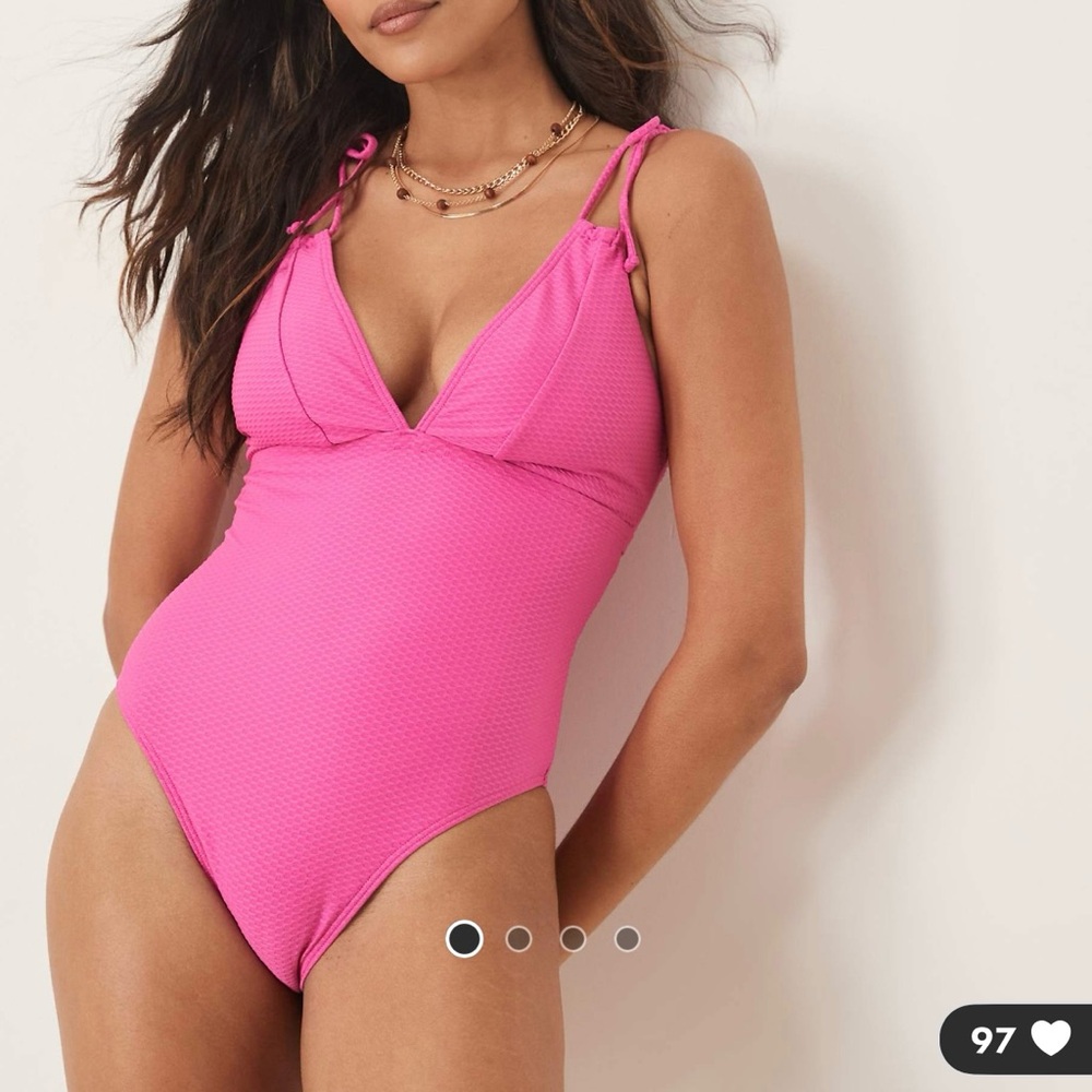 NWT Peek & Beau Fuller Bust Plunge Textured Swimsuit